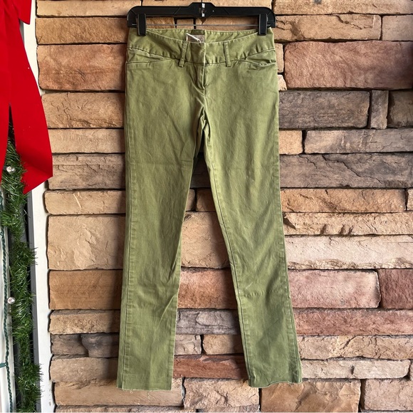zinc Pants & Jumpsuits Zinc Green Raw Hem Khaki Pants Euc Poshmark